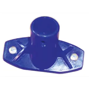 Gjenget hylse for skruing på kost