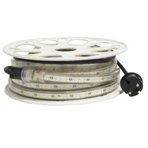 Lyslenke rull med støpsel 10 m