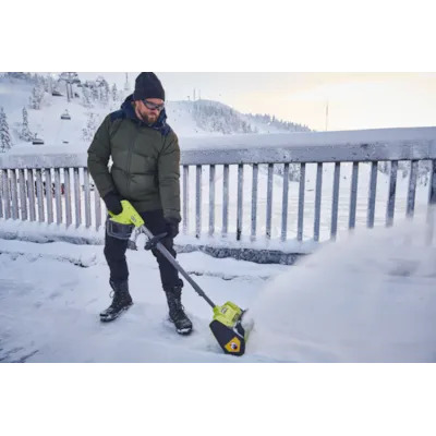 Batteridrevet snøslynge RY18ST25A-140 sett, bilde 3