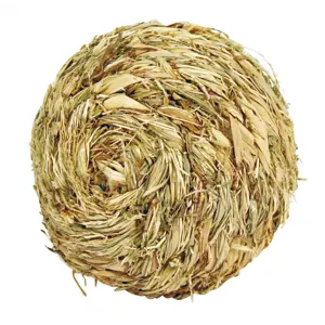 Flettet gressball til smådyr