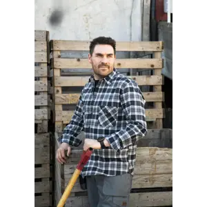 Flanellskjorte mørkgrå rutet herre