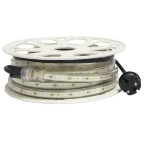 Lyslenke rull varm hvit farge med støpsel 10 m