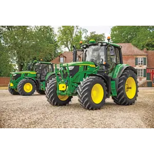 Traktor 6M140 166 hk