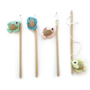 Katteleke fisk på pinne