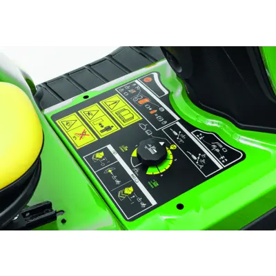 Plentraktor X948 med klippeaggregat, bilde 4